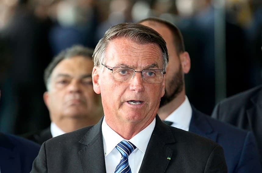 PL se divide entre anistia e redução de penas para Bolsonaro