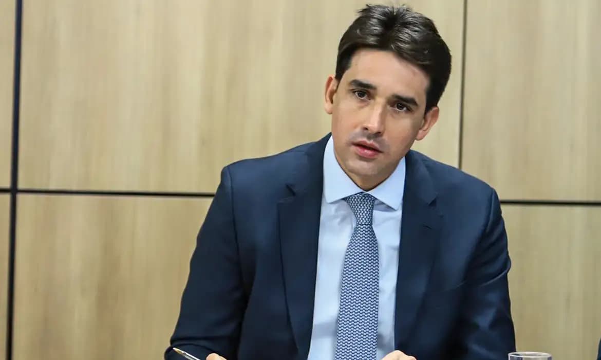 Ministro Silvio Costa Filho