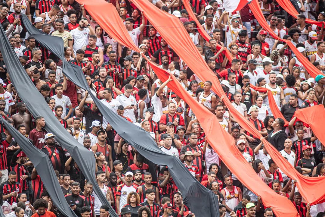 Foto Vitória estreia Jair Ventura contra o Grêmio em duelo decisivo no Brasileirão
