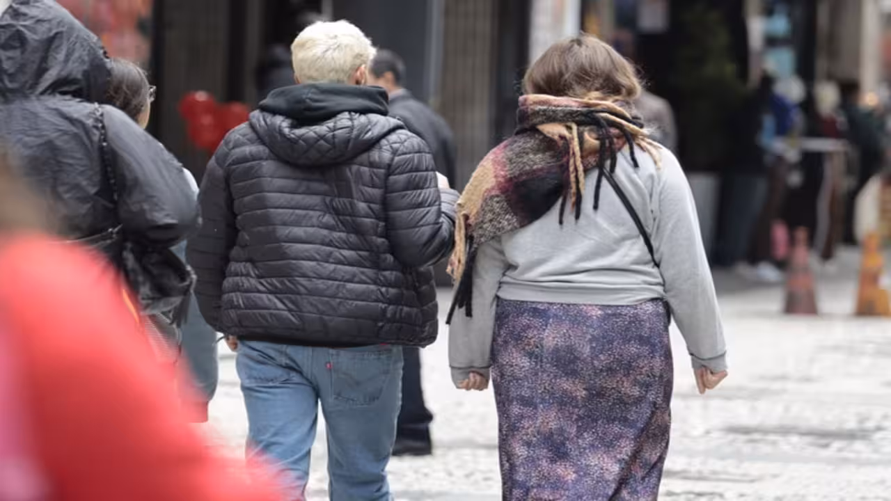 Frio intenso atinge Sul e avança para outras regiões com chance de geada e ventos fortes