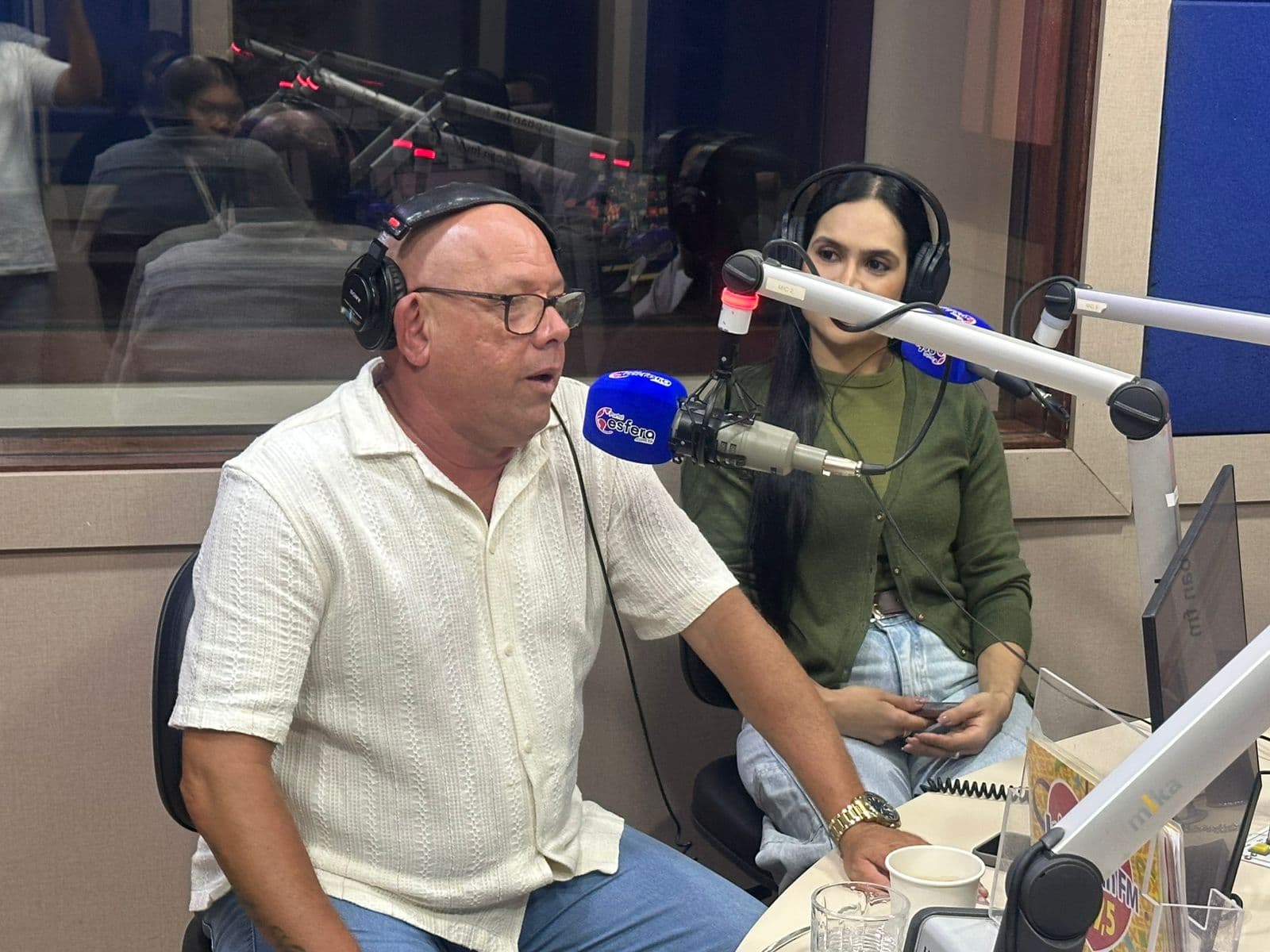 Foto Kabelinho Andrade: a voz das madrugadas que mantém viva a magia do rádio