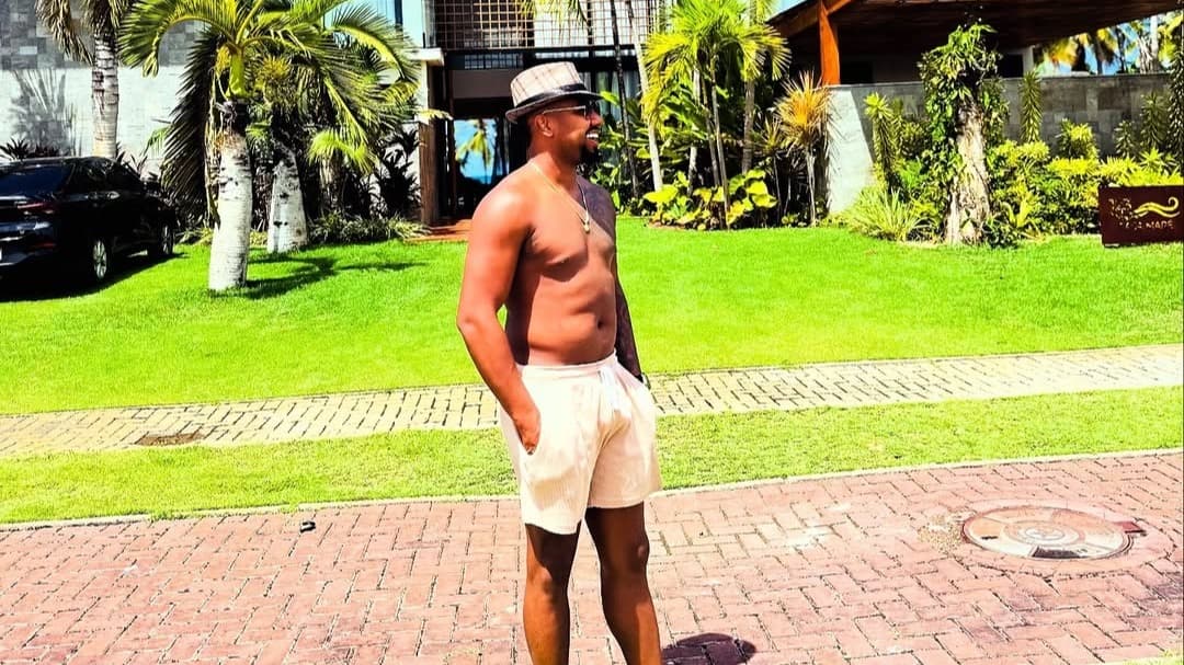 Foto Davi Brito surge ao lado de suposto novo affair; saiba quem é 